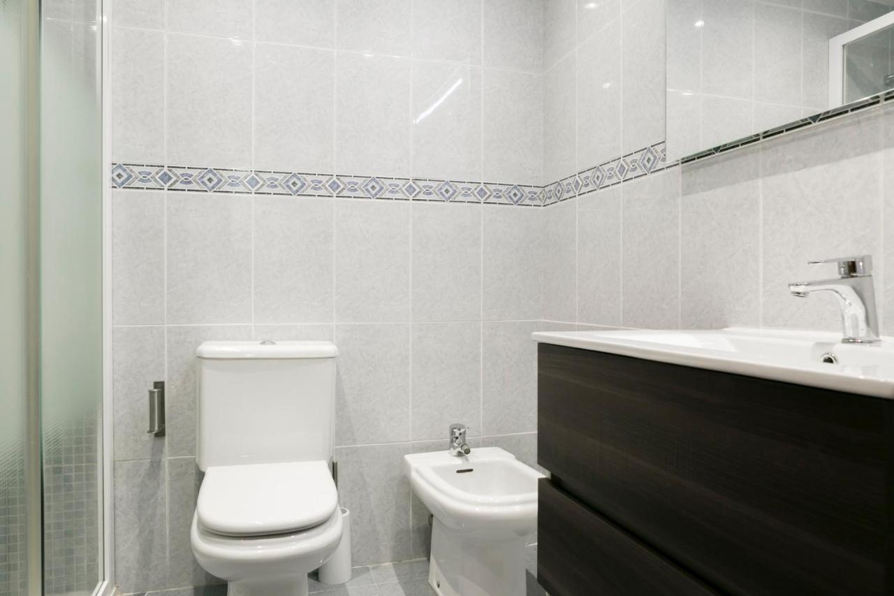 Apartamento Malaga Velazquez מראה חיצוני תמונה
