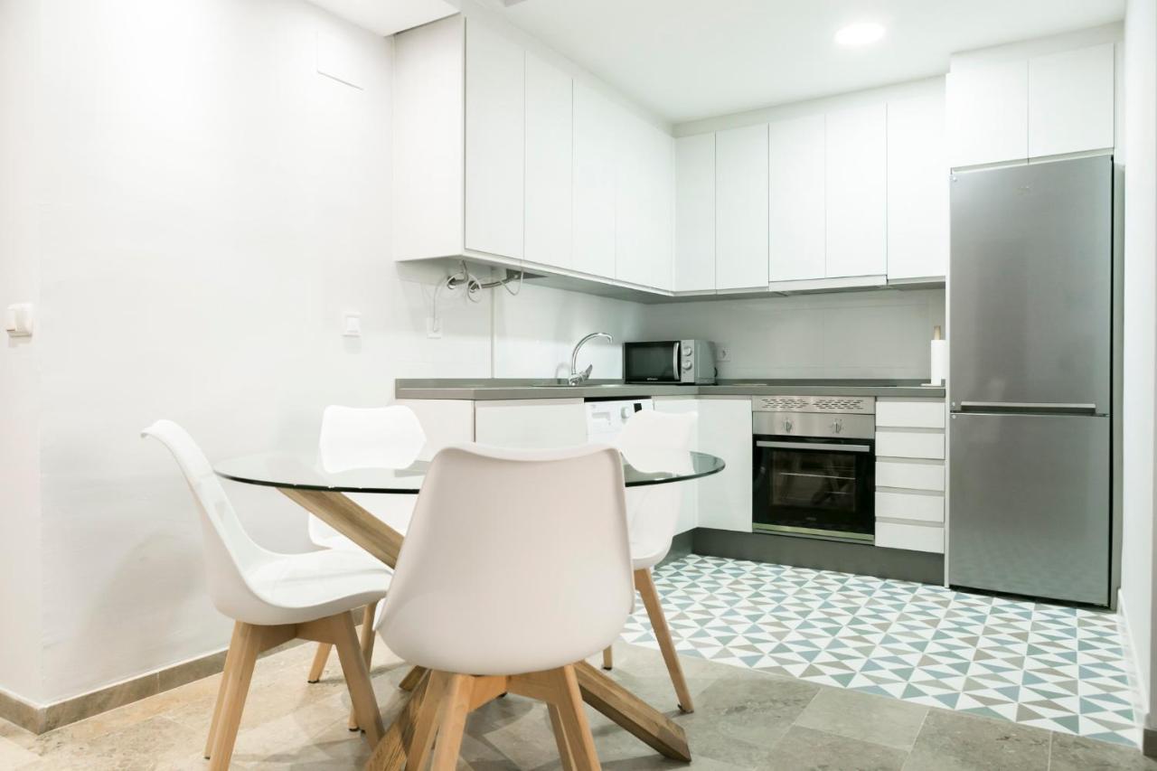 Apartamento Malaga Velazquez מראה חיצוני תמונה